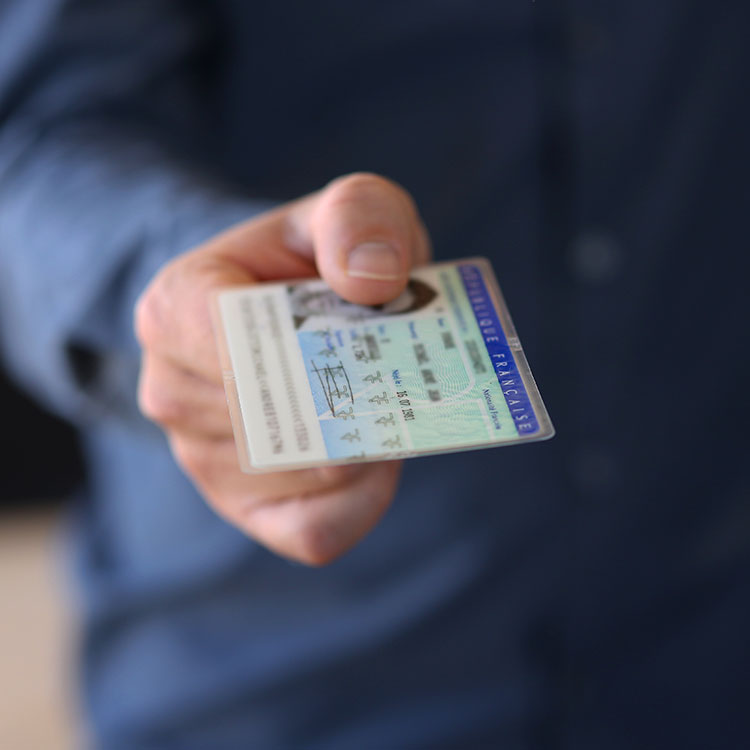 社員証作成の注意点